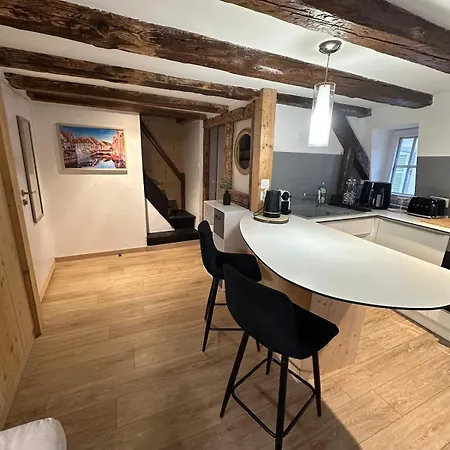 De L Eau Apartment *